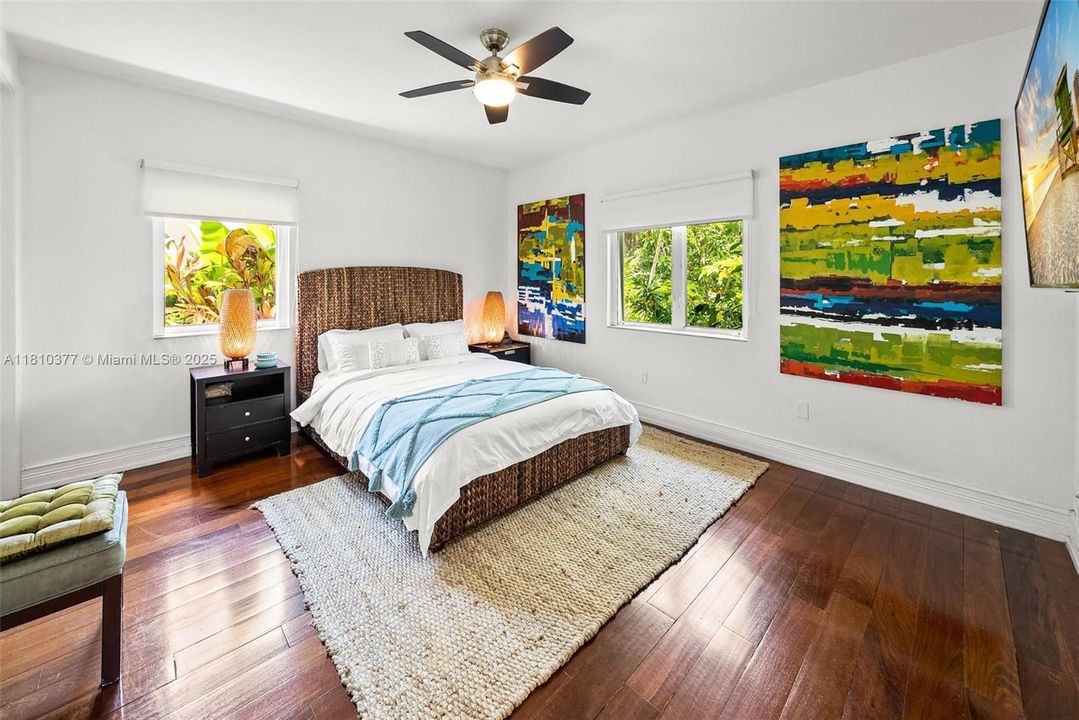 Active With Contract: $6,100,000 (4 beds, 3 baths, 4502 Square Feet)