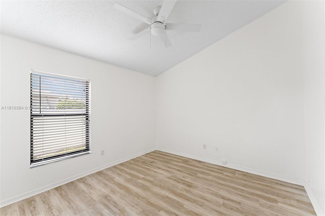 最近租的: $3,100 (3 贝兹, 2 浴室, 1662 平方英尺)