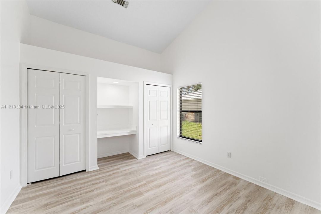 最近租的: $3,100 (3 贝兹, 2 浴室, 1662 平方英尺)