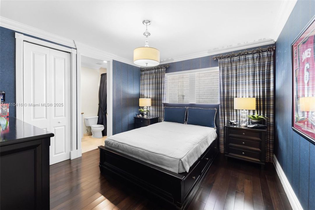 For Sale: $4,370,000 (6 beds, 6 baths, 4167 Square Feet)