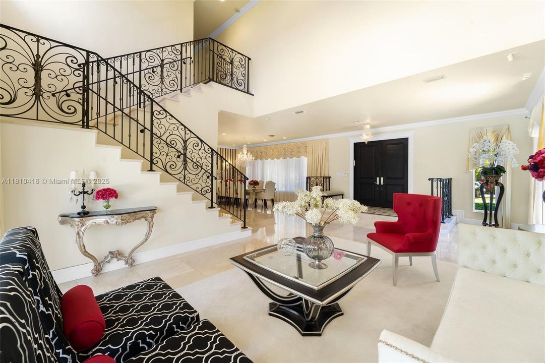 For Sale: $4,370,000 (6 beds, 6 baths, 4167 Square Feet)