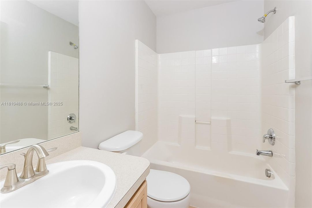 Recently Rented: $2,190 (3 beds, 2 baths, 1440 Square Feet)