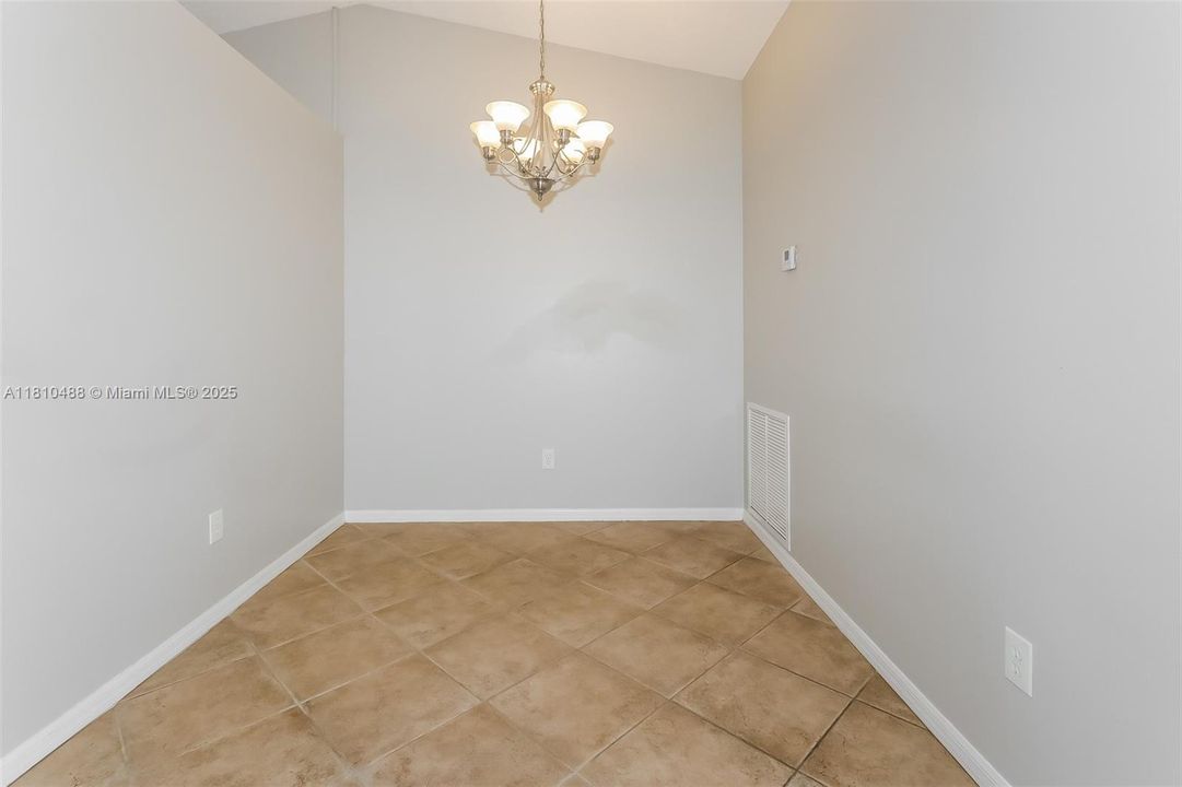 Recently Rented: $2,190 (3 beds, 2 baths, 1440 Square Feet)