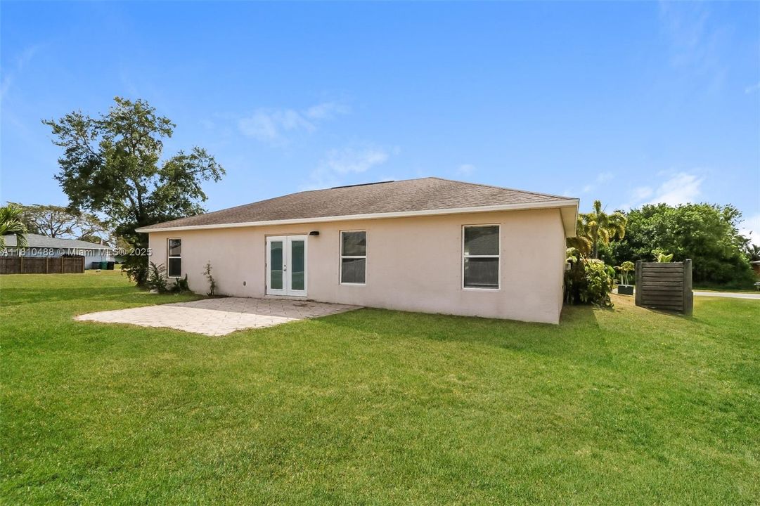 Recently Rented: $2,190 (3 beds, 2 baths, 1440 Square Feet)