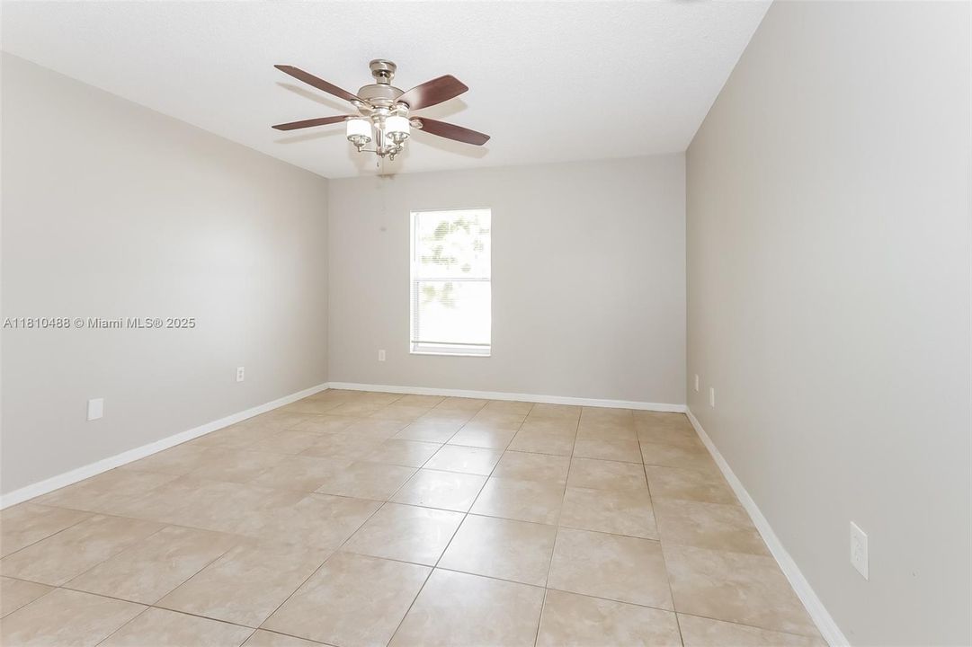 Recently Rented: $2,190 (3 beds, 2 baths, 1440 Square Feet)