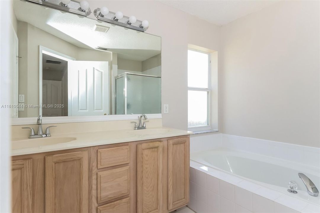 最近租的: $2,540 (3 贝兹, 2 浴室, 1800 平方英尺)