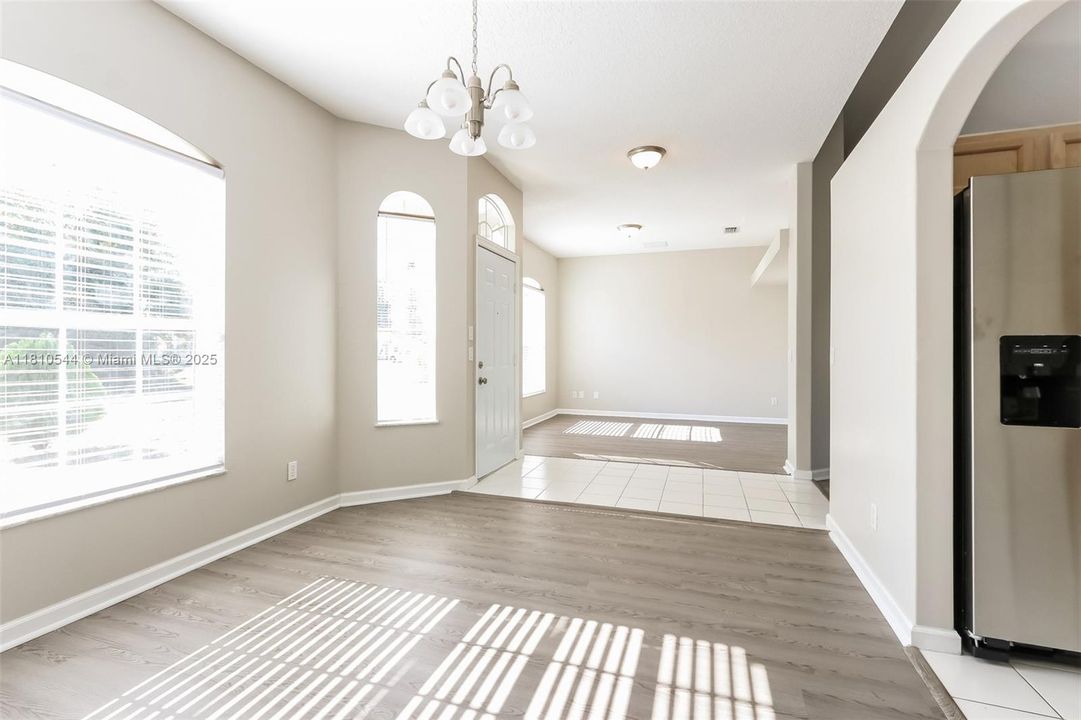 最近租的: $2,540 (3 贝兹, 2 浴室, 1800 平方英尺)