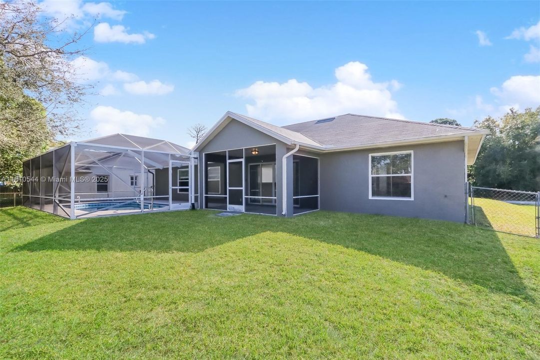 最近租的: $2,540 (3 贝兹, 2 浴室, 1800 平方英尺)