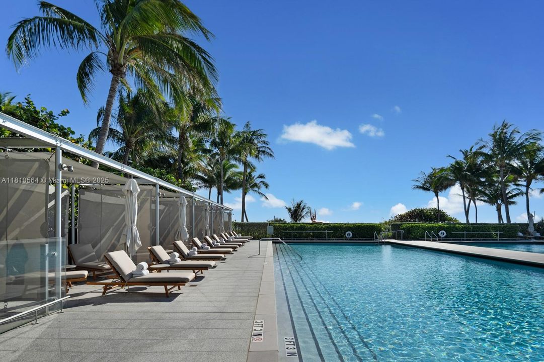 Recently Sold: $4,250,000 (2 beds, 2 baths, 1522 Square Feet)