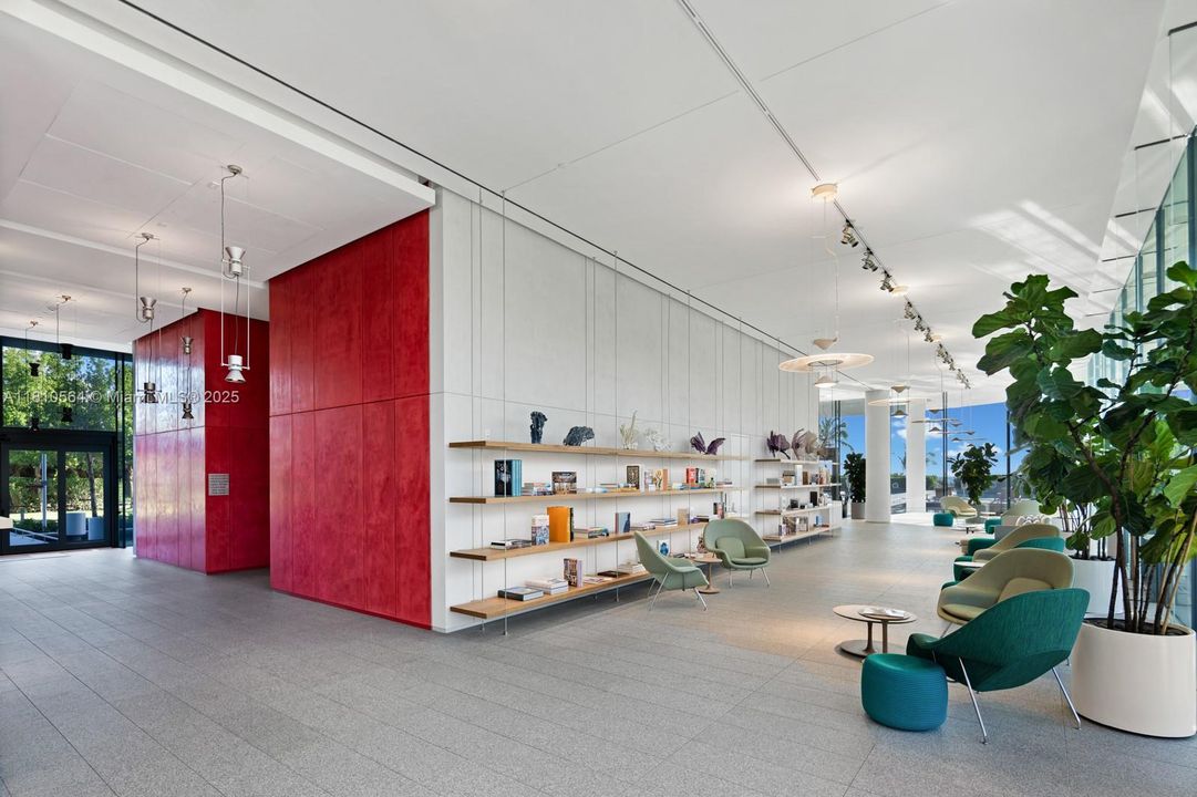 Recently Sold: $4,250,000 (2 beds, 2 baths, 1522 Square Feet)