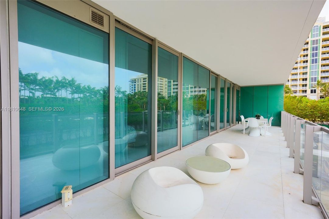 For Sale: $3,650,000 (2 beds, 3 baths, 1830 Square Feet)
