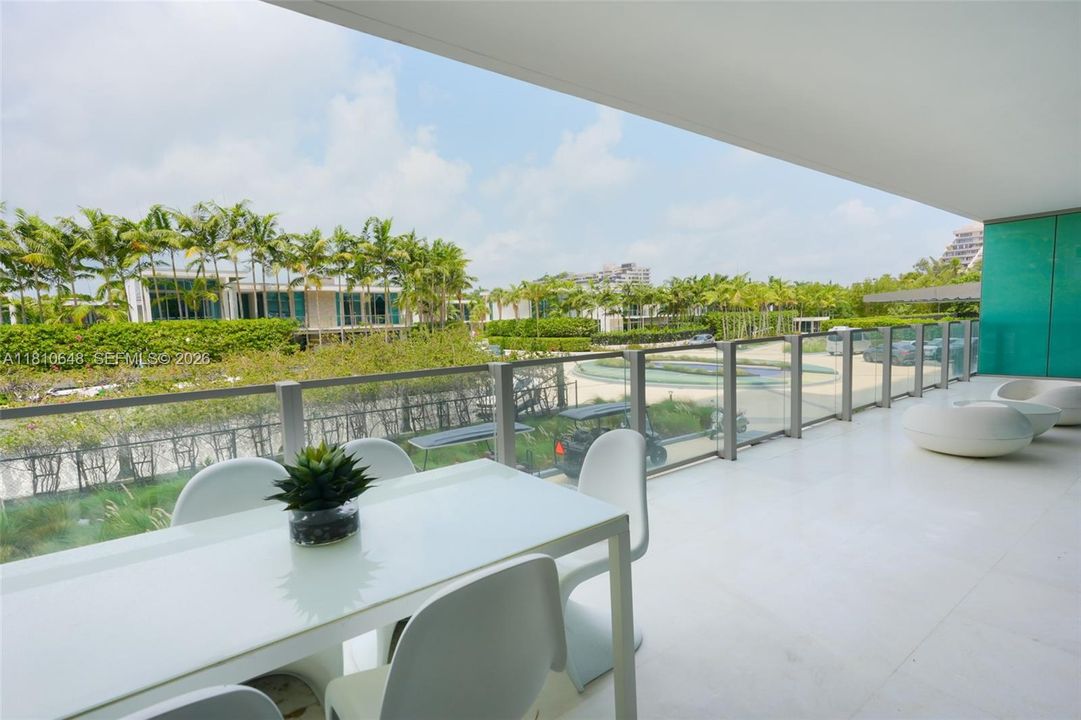 For Sale: $3,650,000 (2 beds, 3 baths, 1830 Square Feet)