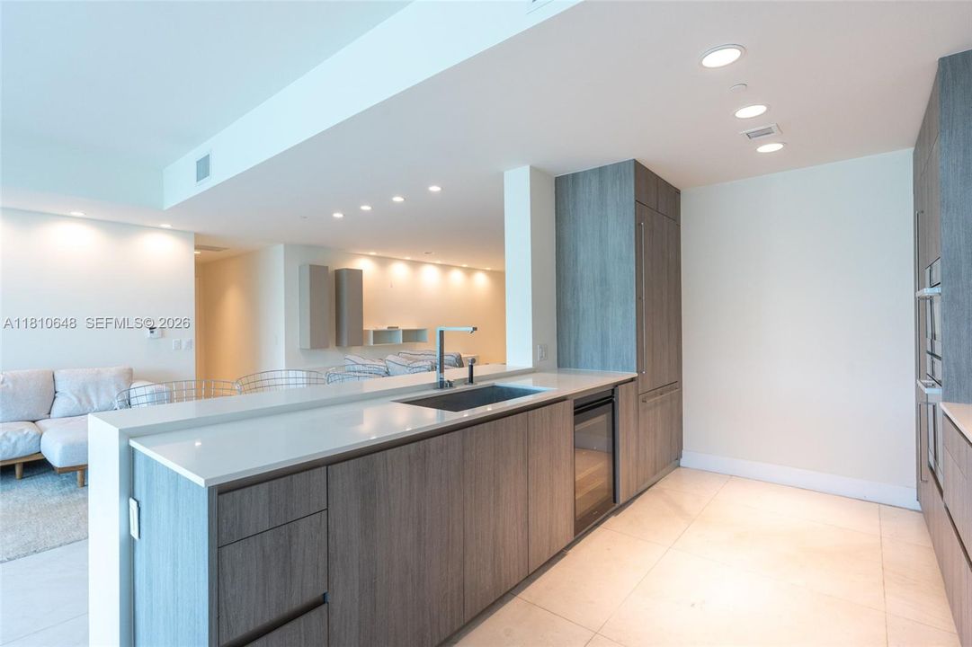 For Sale: $3,650,000 (2 beds, 3 baths, 1830 Square Feet)