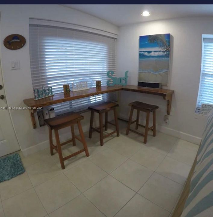 Countertop Dining Area