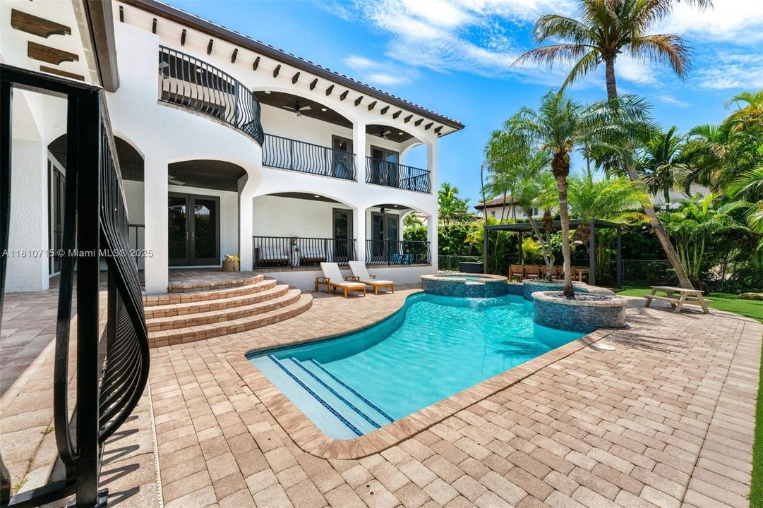 En Venta: $6,250,000 (4 camas, 4 baños, 3363 Pies cuadrados)