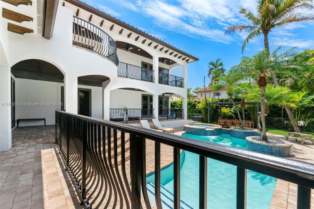 En Venta: $6,250,000 (4 camas, 4 baños, 3363 Pies cuadrados)