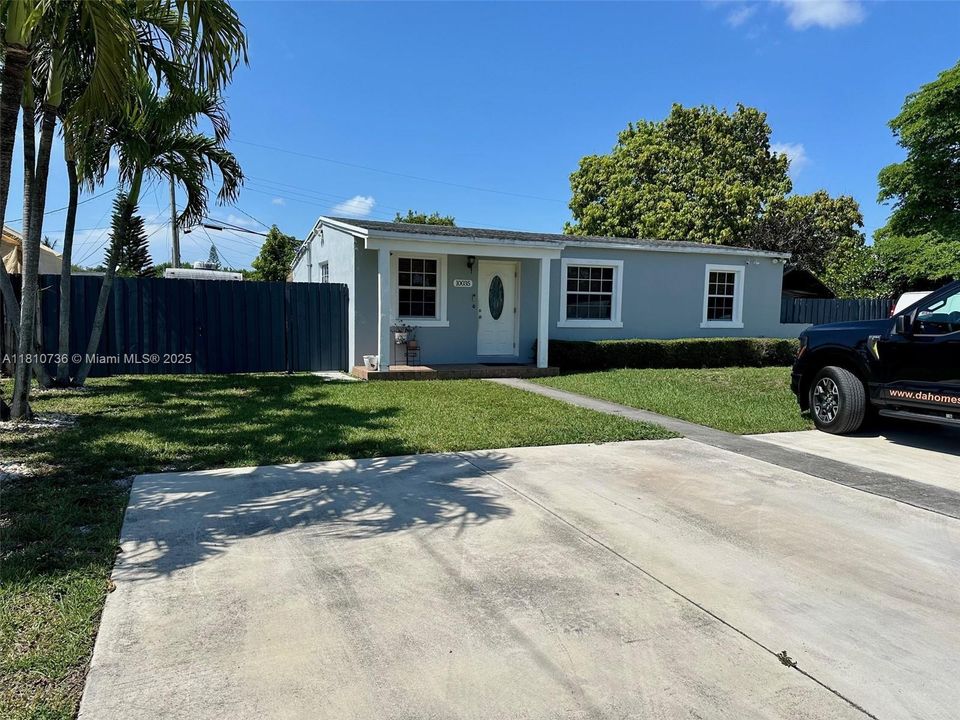 Vendido Recientemente: $599,000 (3 camas, 1 baños, 851 Pies cuadrados)