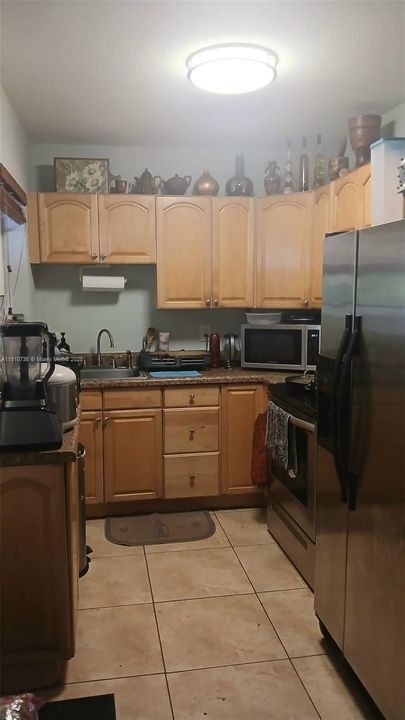 Vendido Recientemente: $599,000 (3 camas, 1 baños, 851 Pies cuadrados)