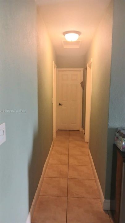 Vendido Recientemente: $599,000 (3 camas, 1 baños, 851 Pies cuadrados)