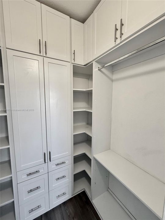 Walk-in Closet