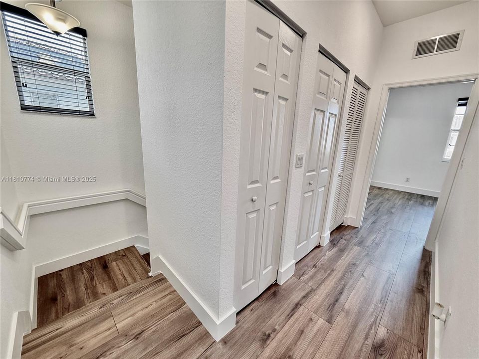 Recientemente alquilado: $2,800 (2 camas, 2 baños, 1422 Pies cuadrados)