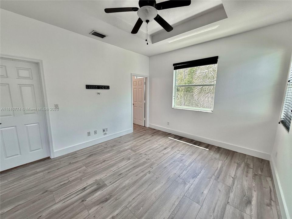 Recientemente alquilado: $2,800 (2 camas, 2 baños, 1422 Pies cuadrados)