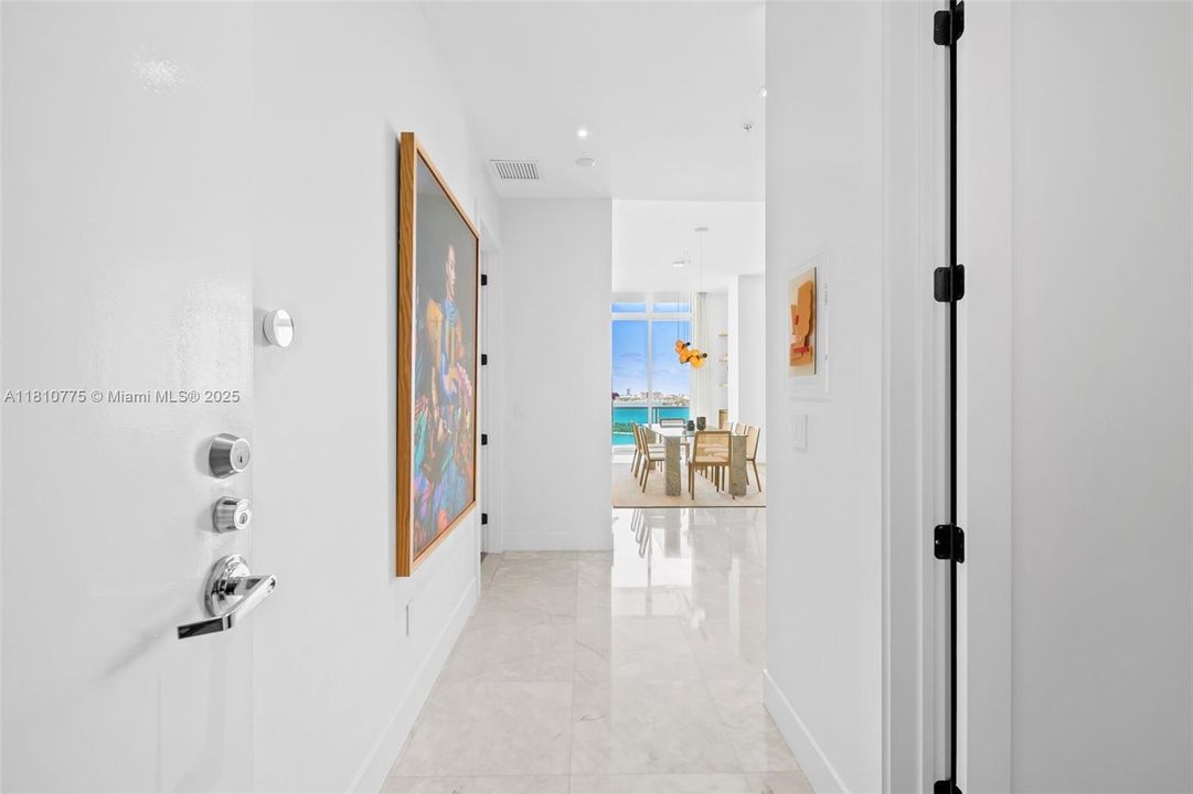 Active With Contract: $1,975,000 (3 beds, 2 baths, 1900 Square Feet)