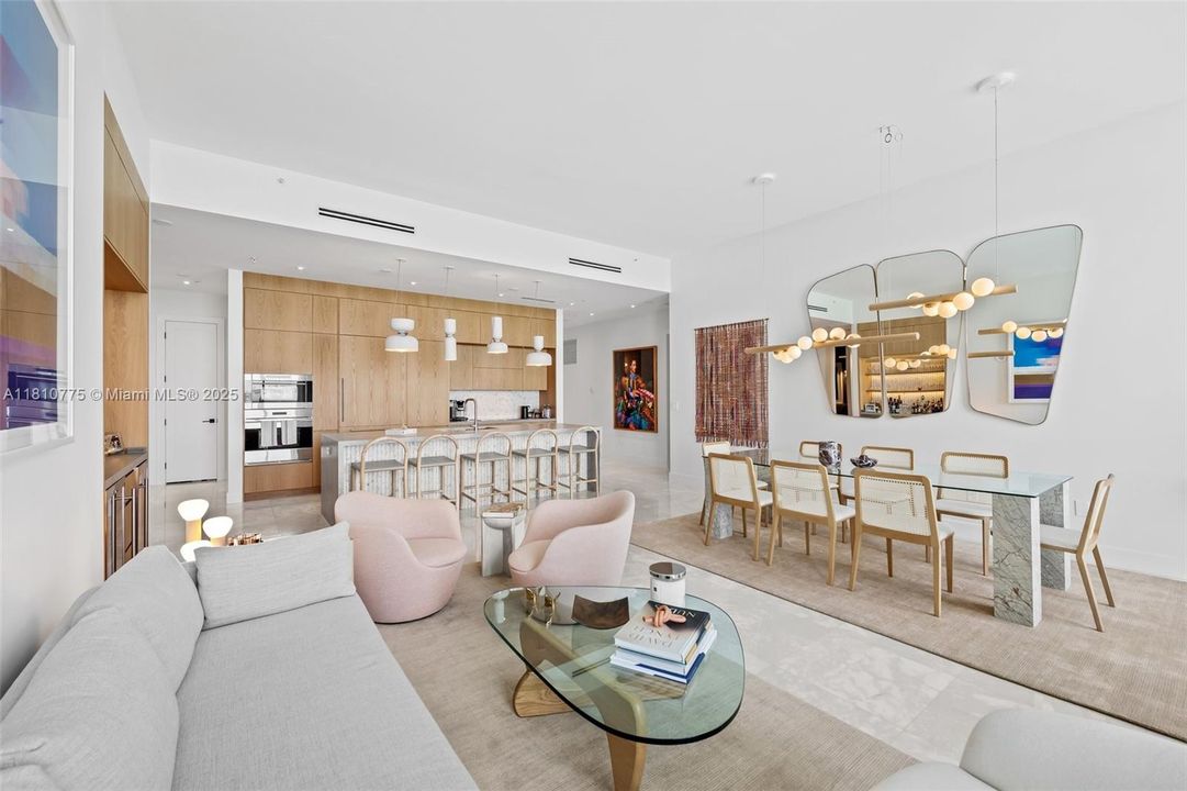 Active With Contract: $1,975,000 (3 beds, 2 baths, 1900 Square Feet)