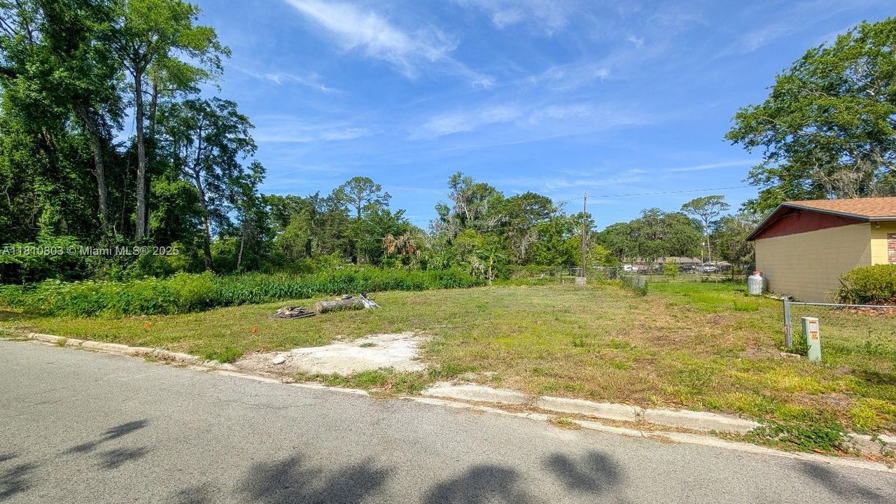 Недавно продано: $29,000 (0.23 acres)