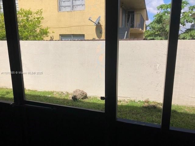 Недавно арендовано: $2,700 (2 спален, 2 ванн, 1070 Квадратных фут)