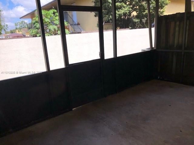 Недавно арендовано: $2,700 (2 спален, 2 ванн, 1070 Квадратных фут)