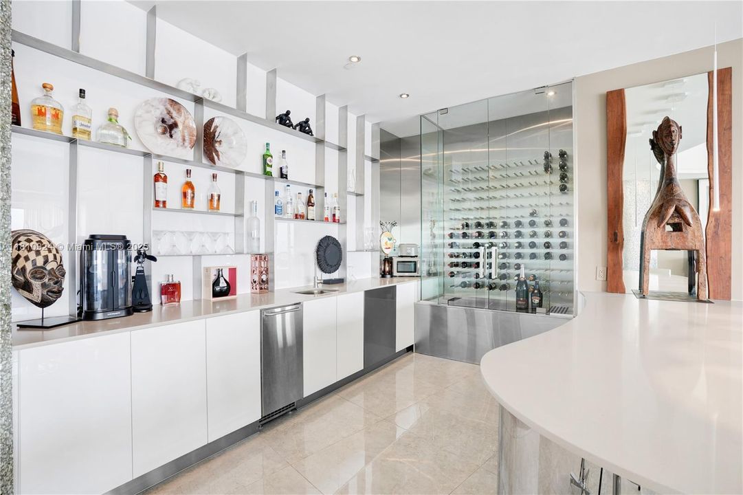 На продажу: $29,999,999 (7 спален, 7 ванн, 9039 Квадратных фут)