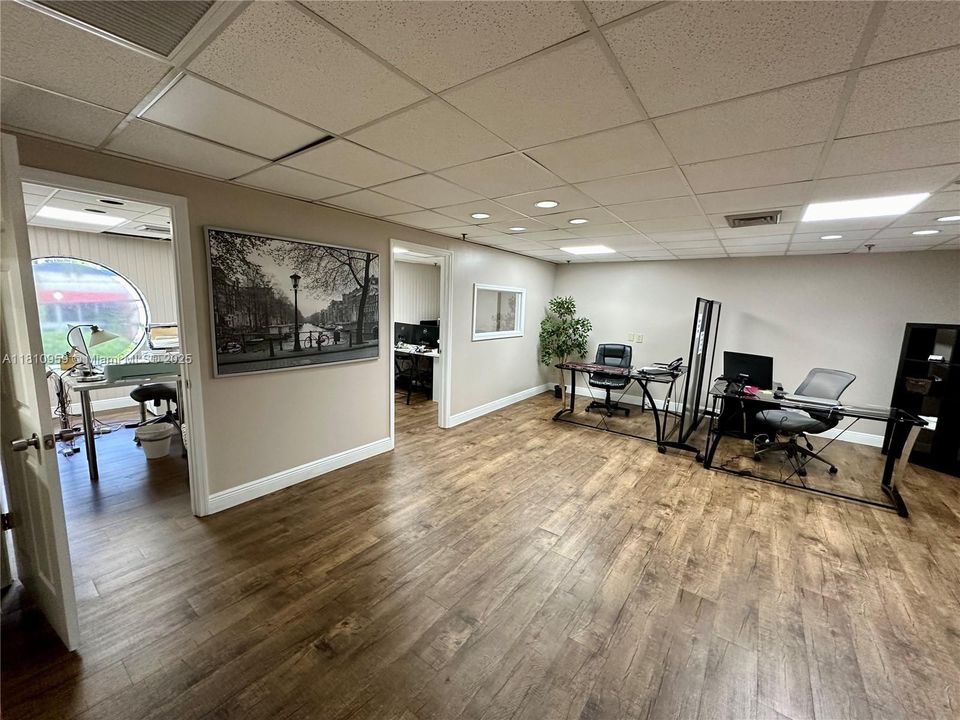 出租: $15,685 (0 贝兹, 0 浴室, 0 平方英尺)