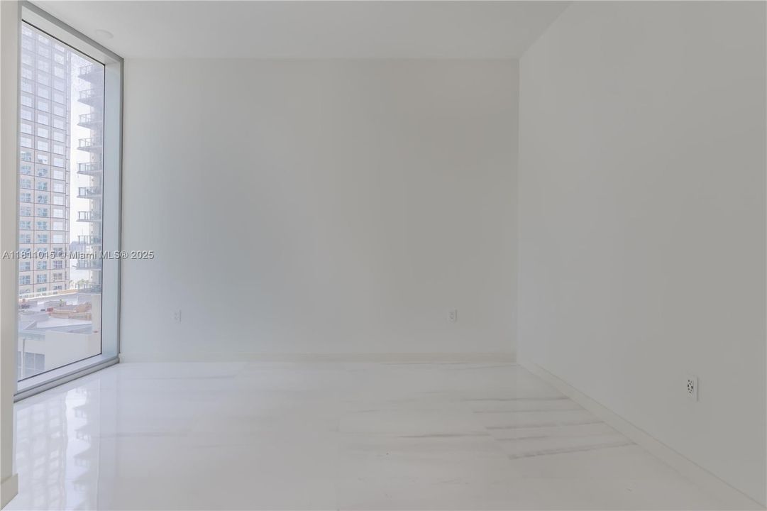 For Sale: $5,400,000 (4 beds, 5 baths, 3225 Square Feet)