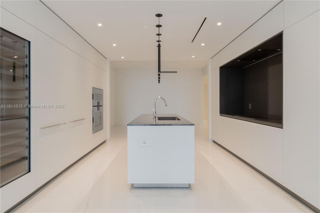 For Sale: $5,400,000 (4 beds, 5 baths, 3225 Square Feet)