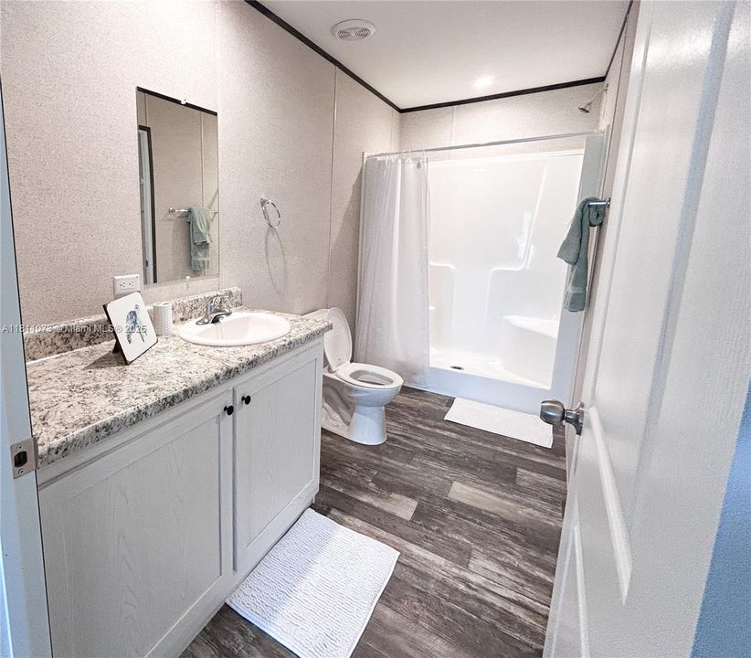 最近售出: $239,900 (3 贝兹, 2 浴室, 1494 平方英尺)