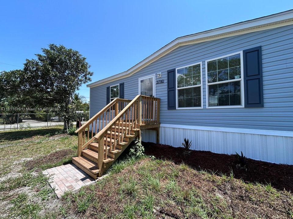 最近售出: $239,900 (3 贝兹, 2 浴室, 1494 平方英尺)