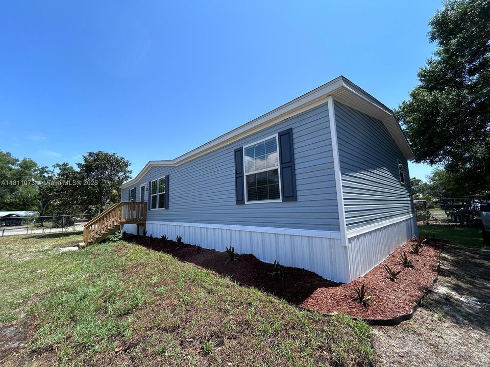 最近售出: $239,900 (3 贝兹, 2 浴室, 1494 平方英尺)