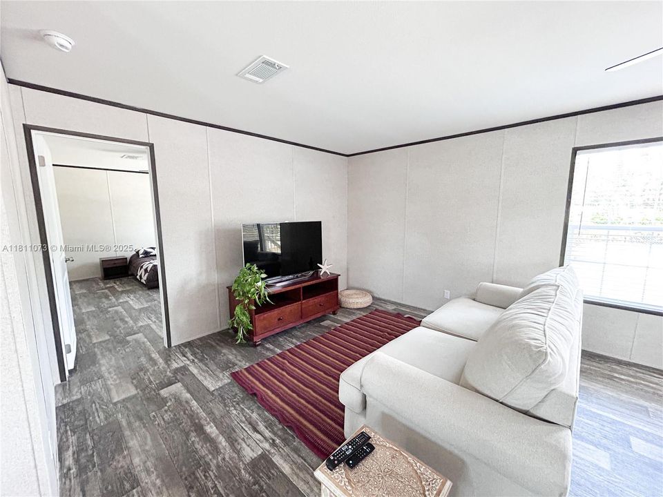 最近售出: $239,900 (3 贝兹, 2 浴室, 1494 平方英尺)