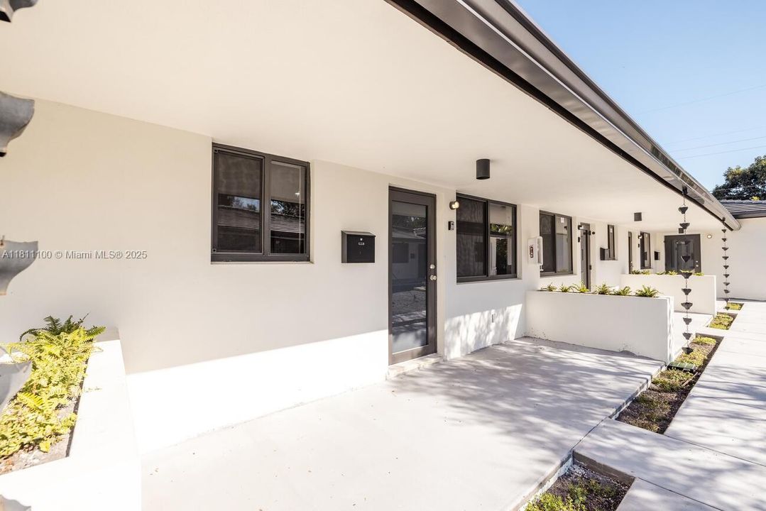 最近租的: $2,100 (1 贝兹, 1 浴室, 0 平方英尺)