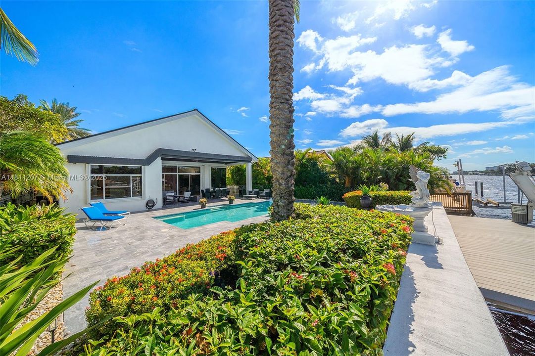 Recently Sold: $2,995,000 (3 beds, 2 baths, 0 Square Feet)