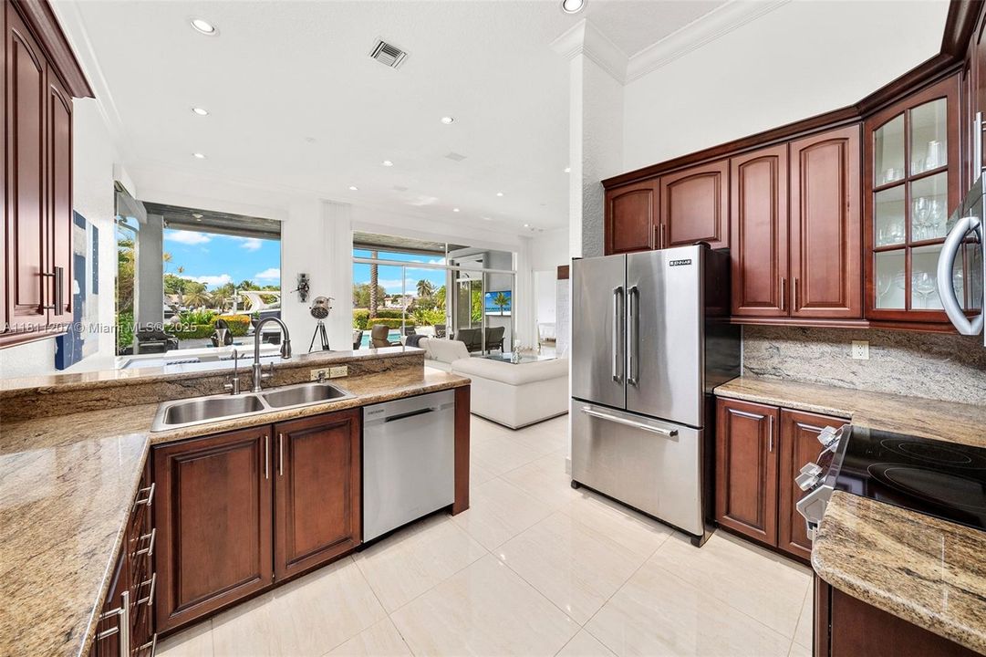 Recently Sold: $2,995,000 (3 beds, 2 baths, 0 Square Feet)