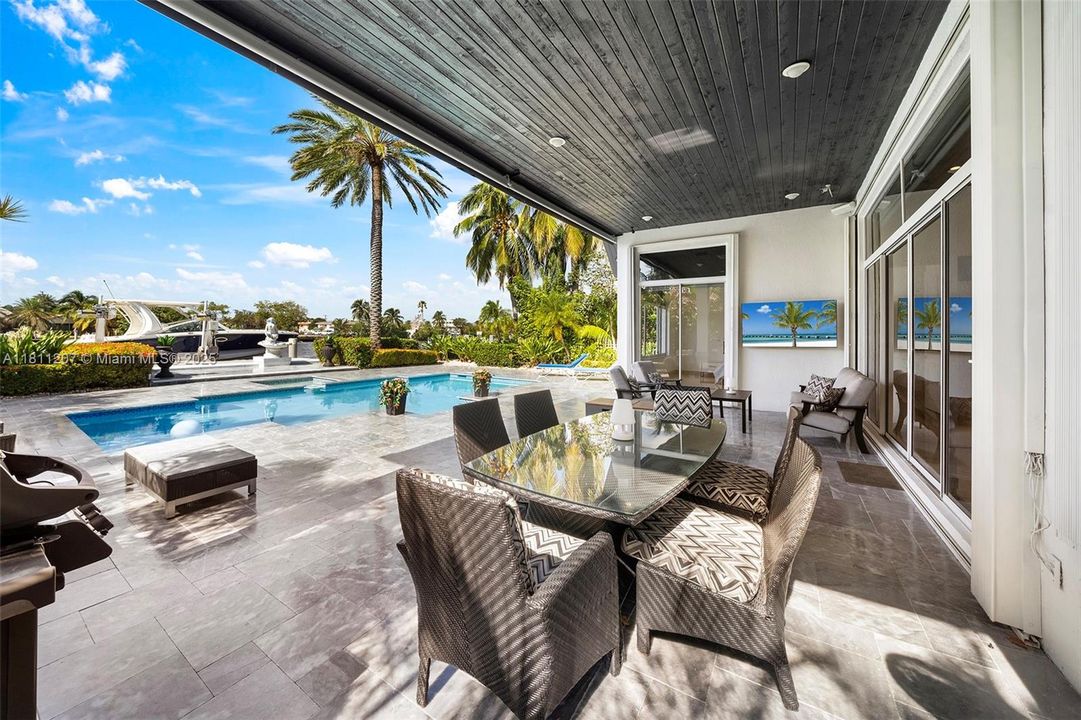 Recently Sold: $2,995,000 (3 beds, 2 baths, 0 Square Feet)
