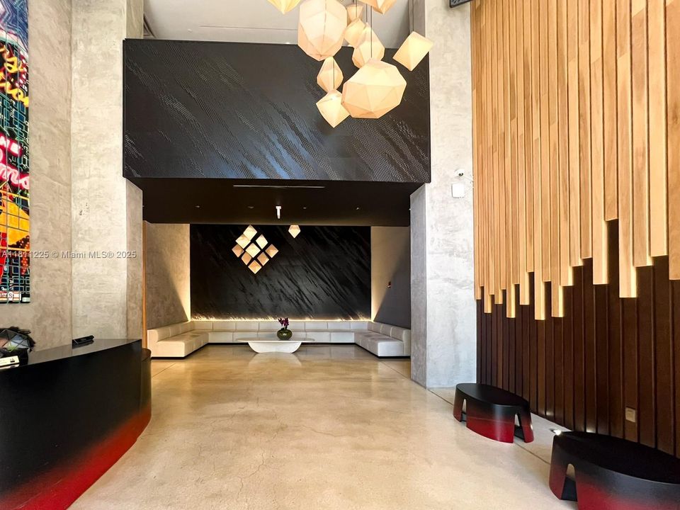 For Sale: $350,000 (1 beds, 1 baths, 446 Square Feet)