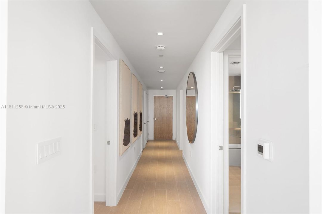 For Sale: $2,850,000 (2 beds, 2 baths, 1380 Square Feet)