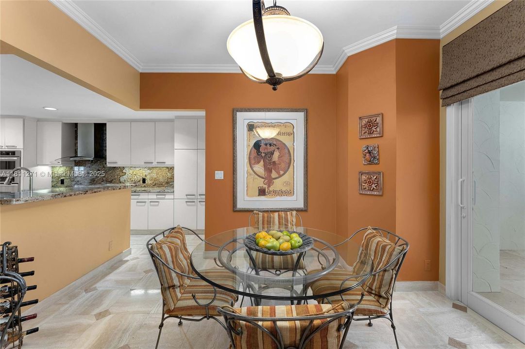 Active With Contract: $5,800,000 (4 beds, 3 baths, 3192 Square Feet)