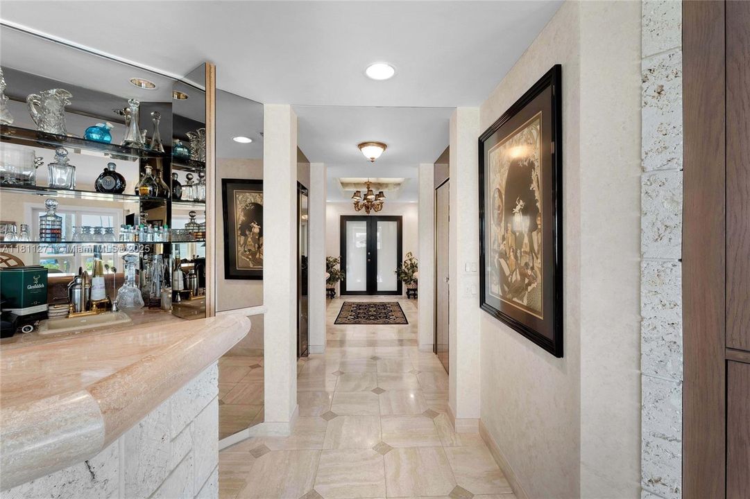 Active With Contract: $5,800,000 (4 beds, 3 baths, 3192 Square Feet)