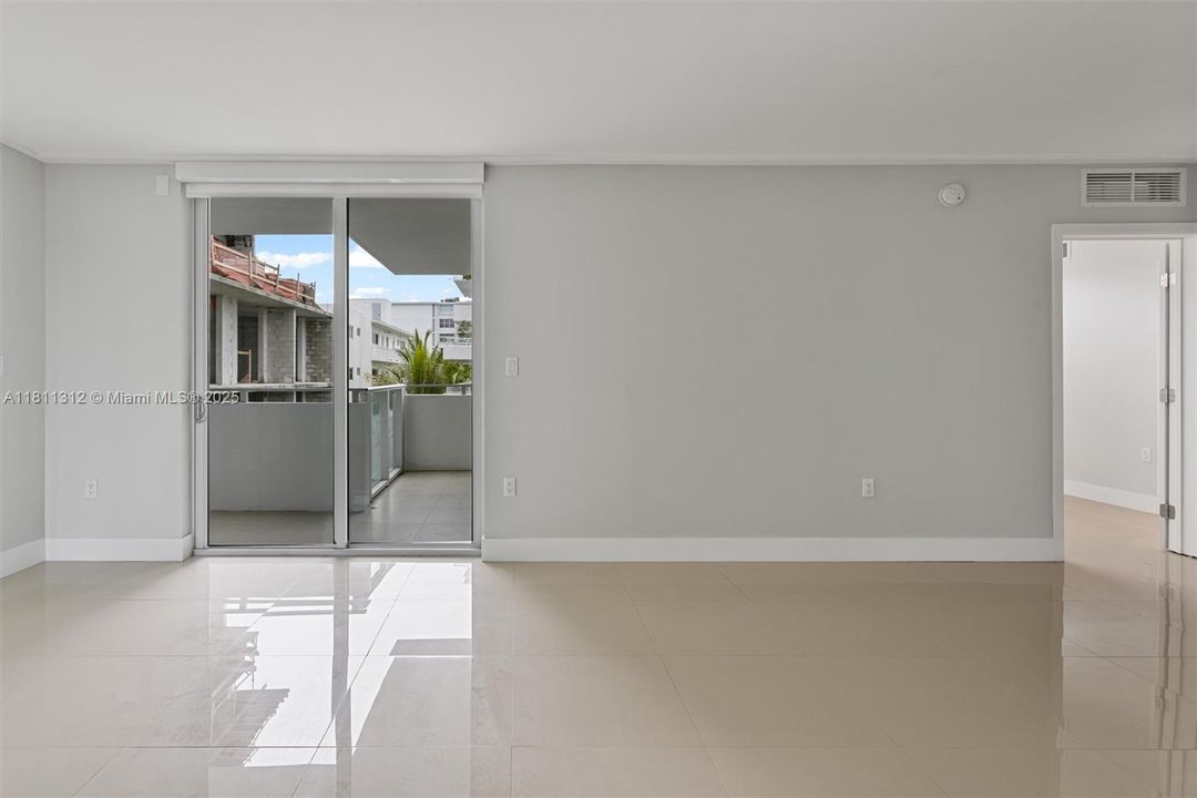 最近售出: $882,500 (3 贝兹, 2 浴室, 1304 平方英尺)