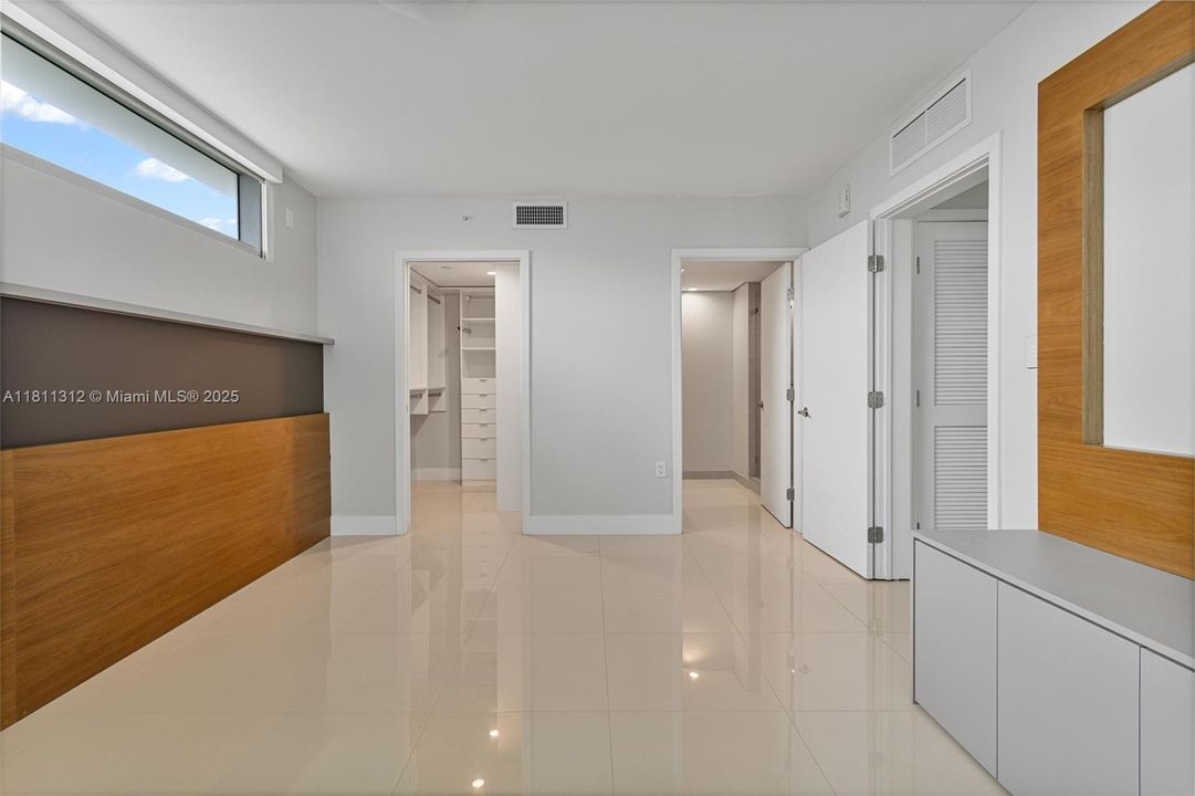 最近售出: $882,500 (3 贝兹, 2 浴室, 1304 平方英尺)