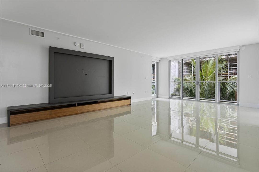 最近售出: $882,500 (3 贝兹, 2 浴室, 1304 平方英尺)